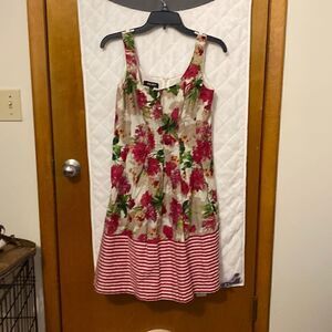 Cute retro floral dress 